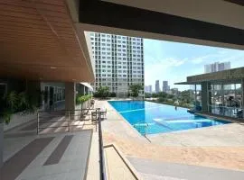 HIGH FLOOR SEAVIEW LUMPINI VILLE WONGAMAT