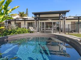Beachside Paradise Yaroomba - Pet Friendly, Hotel in Yaroomba