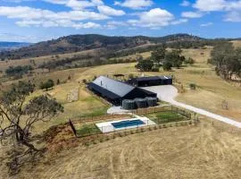 Arcadia - Refined Wellness Retreat with Scenic Views