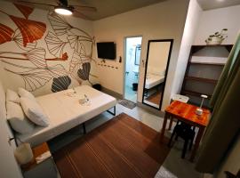 Gubat Apartelle، فندق في Lalao