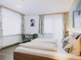 Pension Monika, Cozy B&B, newly renovated rooms in Kaprun