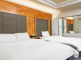 Carlton Hotel, hotel in Incheon