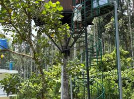 LilliputHaven Treehut, hotel in Sultan Bathery