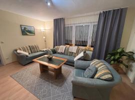 Eifelruhe 3 in Hellenthal - ideal für Familien und Paare mit Hund - voll ausgestattete Küche und zwei Schlafzimmer, hotel en Hellenthal