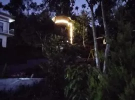 LilliputHaven Treehut