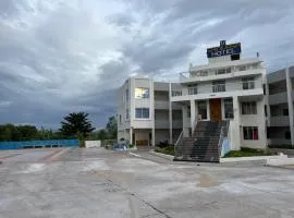 Srinivasa Hotel