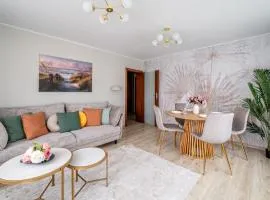 Emilii Plater, Sun & Snow