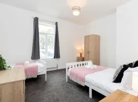 2-Bed House•Free Parking•WiFi•Long Stays Welcome