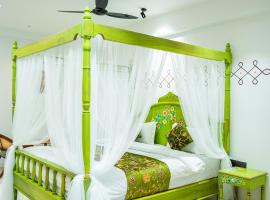 Hotel Indiana Hitech City: Haydarabad'da bir otel