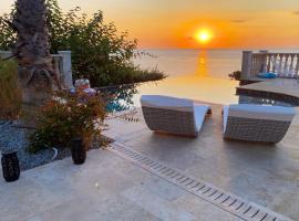 Vill'A Fiurentina Erbalunga piscine à débordement vue mer, hotel en Erbalunga