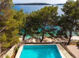 Waterfront Villa Dora by Villas Guide