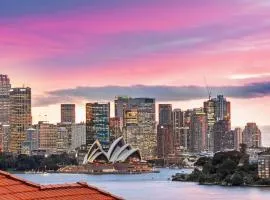 Cremorne Point Manor