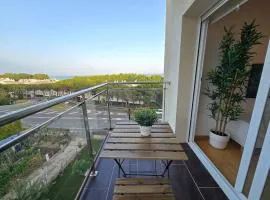 Aquamarina Apt | Seaviews | 1' beach | Family