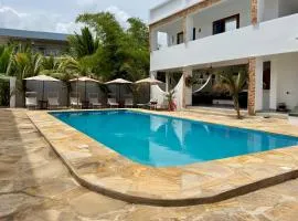 Shirley Boutique Hotel