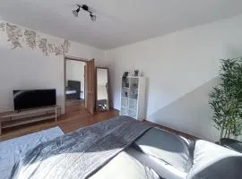 Wanderlust Family Suite with Garden