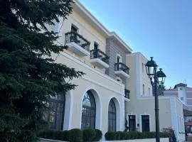 Mountain Pine Luxury Suites