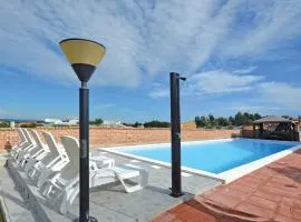 Stunning Apartment In Nin