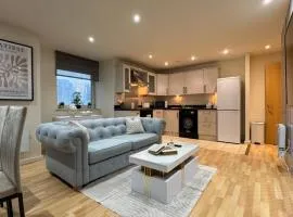 Stylish Two Bed Apartment - City Centre - Smart Tv - Parking 201MH