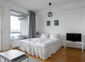Lakeview Studio at Ratina next to Downtown