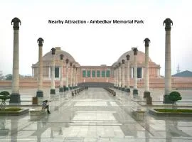 Super Collection-O Sara Grand Near Ram Manohar Lohia hospital