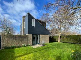 Beach Front Home In De Cocksdorp With Wifi, hotel em De Cocksdorp