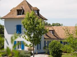 La Maison du Lac, hotel na may parking sa Thionne