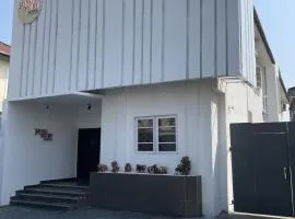Ringruby Hotel, Value County
