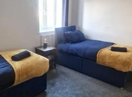 Rushden 3 BD 2 Bath Parking