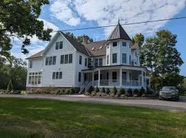 Parkway House Goshen Bed And Breakfast Suite 2