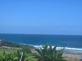 Maja Hzari, hotel i Densainagar