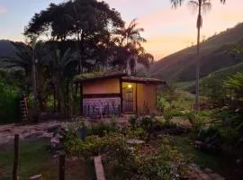 Cabana Aconchegante na Serrinha do Alambari