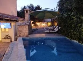 Klarisa Urban Oasis Apartments