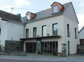 Ferienwohnungen Weingut Breit