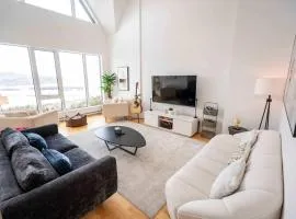 403 - Luxury Condo - Incredible View & Pool