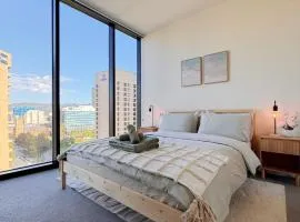 City Pulse Hideaway Stylish 1-B Apartment in VTA