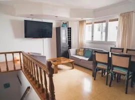 Check and Home - Independencia - 6 huéspedes Moderno tipo Duplex con Cochera en el Centro