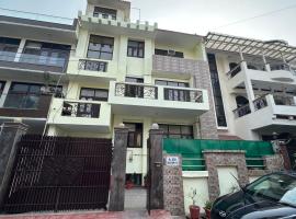 Hotel Ashray Noida, hotel in Noida