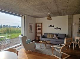 Wonderful cozy apartment very well located, hotel com piscina em Gross Gurmels