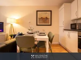 Central Three Bedroom Apartment with Parking