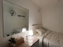 심플하고 편한 휴식룸 - 1호선 부천역 350m 거리