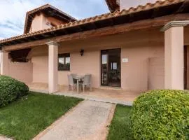 Cozy flat in a residence with pool
