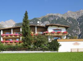 Chalet Cristall, hotel en Leutasch