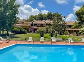 Stunning Apartment In Drapia With Wifi