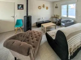 3 Bedroom Pet Friendly Home In La Jonchere