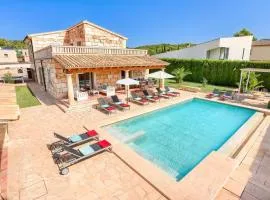 Villa La Boveda by Villa Plus