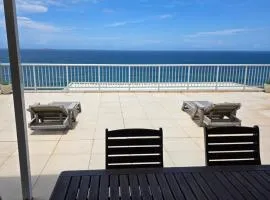 92 Camarque - 3 Bedroom Apartment In Umdloti - 180 Degree Sea Views