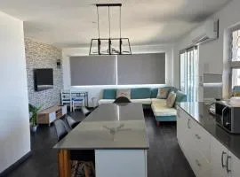 92 Camarque - 3 Bedroom Beachfront Apartment In Umdloti - 180 Degree Sea Views