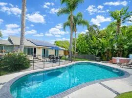 Rainforest Villa 4 Bedroom PoolSpa Walk2Disneyland