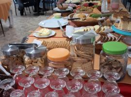 Pousada do Nilo – hotel w mieście Itapemirim