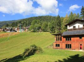 Haus Sigrid, hotelli kohteessa Bad Kleinkirchheim